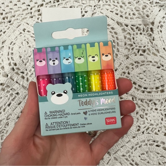 Other - Tiny neon highlighter set